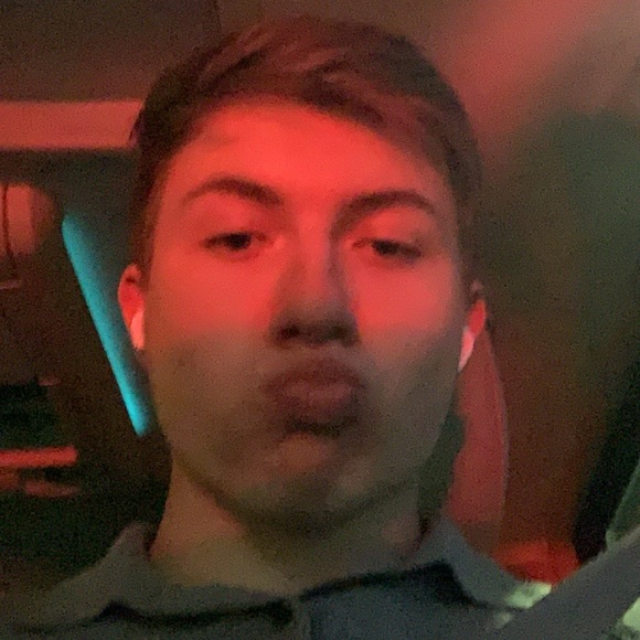 Meet your Posher, Landon - Picture 1 of 5